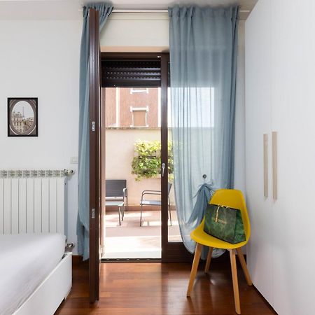 Terrace Milan Con Parcheggio Incluso Apartment Exterior foto